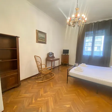 Casa de hóspedes Buonami Brianza 1 *